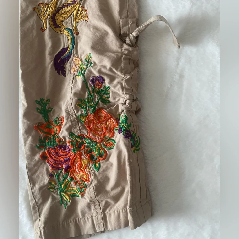 VINTAGE Y2K Khaki Embroidered Low Rise Cargo Pants - Picture 8 of 9